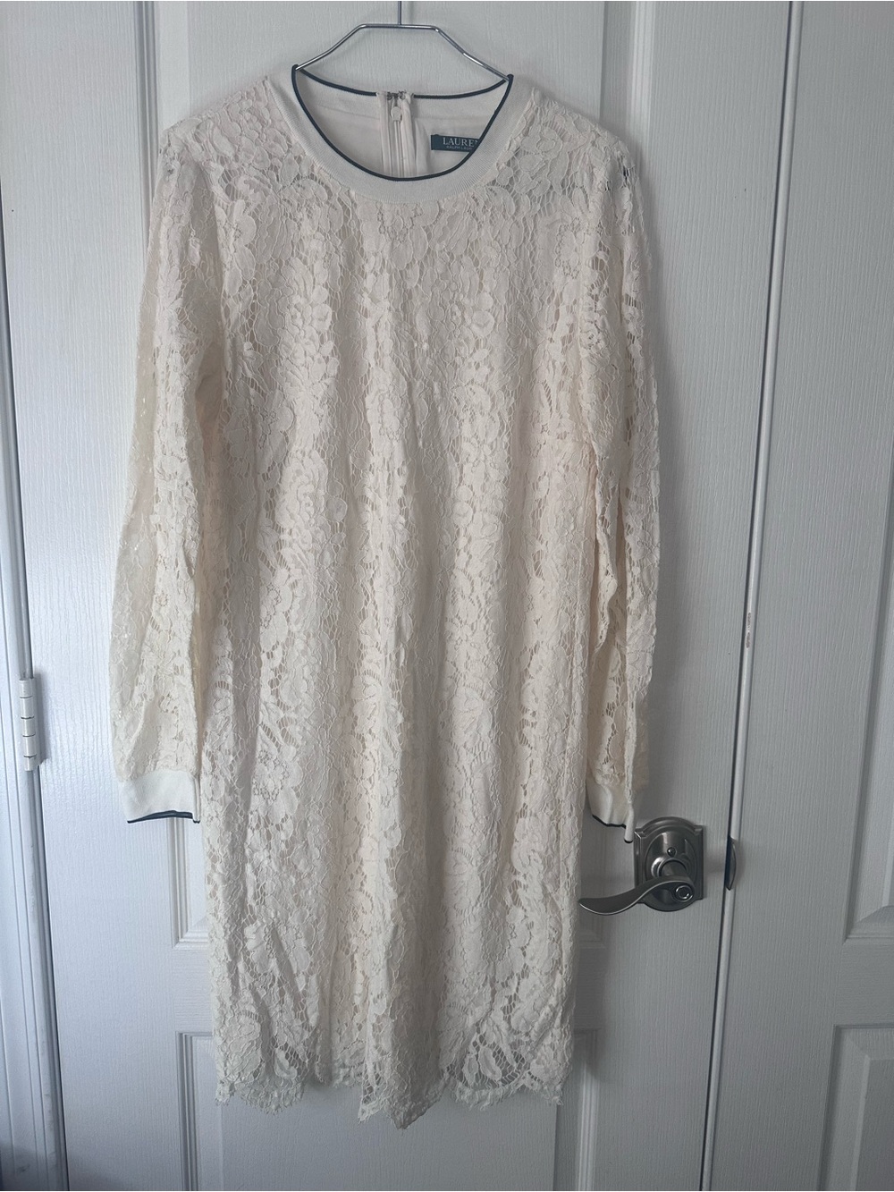 Lauren Ralph Lauren  Women Winter Cream Lace Long Sleeve Shift Dress